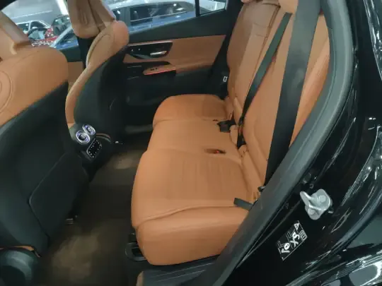 Mercedes-Benz GLC 2024 (52000 км)