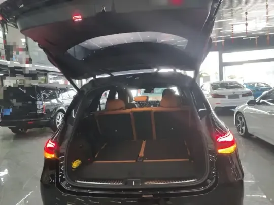 Mercedes-Benz GLC 2024 (52000 км)