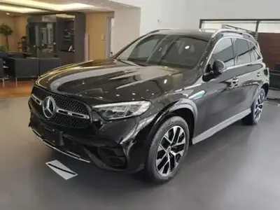 Mercedes-Benz GLC 2024 (15600 км)
