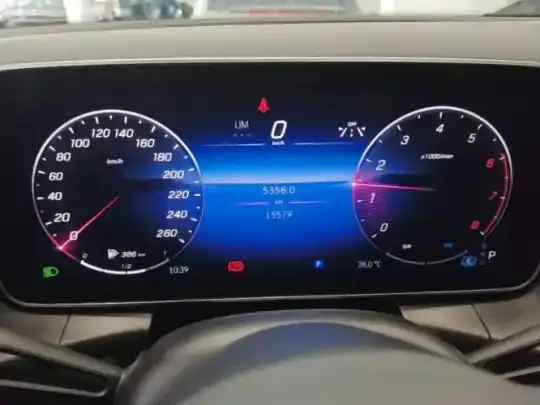 Mercedes-Benz GLC 2024 (15600 км)