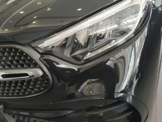 Mercedes-Benz GLC 2024 (15600 км)