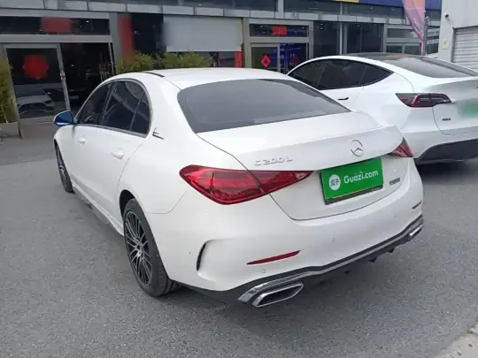 Mercedes-Benz C-Class 2024 (14800 км)