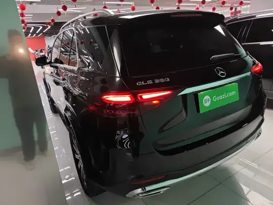 Mercedes-Benz GLE 2024 (17400 км)