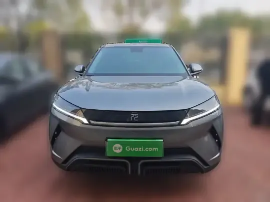 BYD Yuan UP 2024 (15700 км)