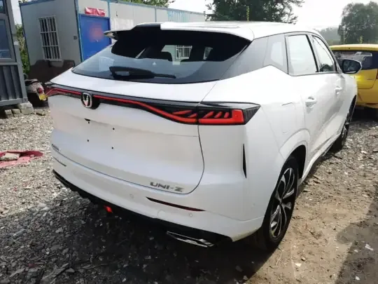 CHANGAN UNI-Z New Energy 2024 (600 км)