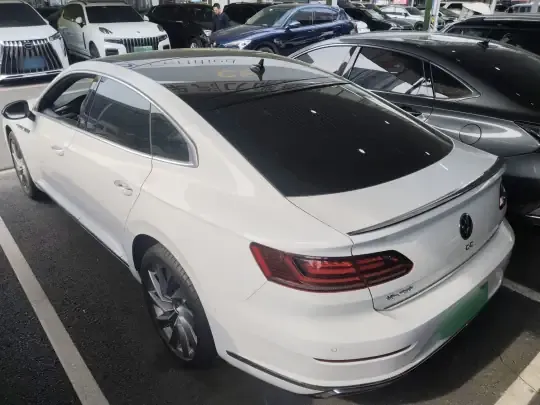 Volkswagen FAW-Volkswagen CC 2024 (28400 км)