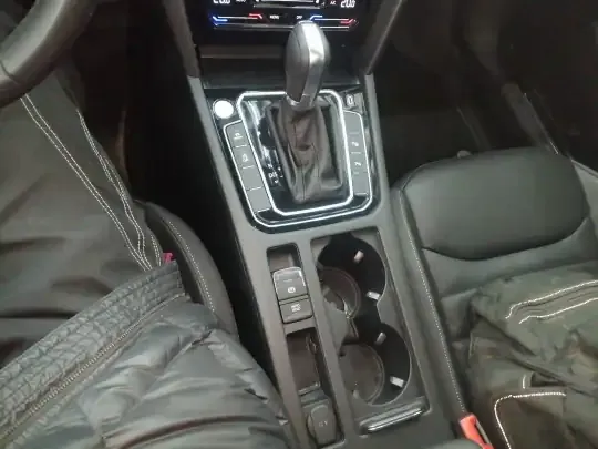 Volkswagen FAW-Volkswagen CC 2024 (23100 км)