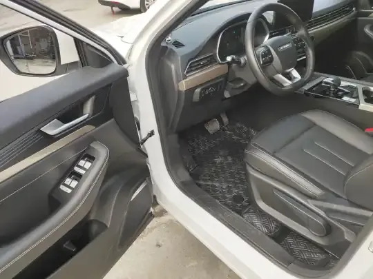 JETOUR X70 2024 (13300 км)