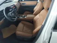 Nissan Pathfinder 2024 (8800 км)