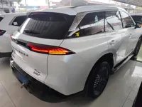 Nissan Pathfinder 2024 (8800 км)