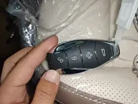Hongqi HQ9 PHEV 2024 (100 км)