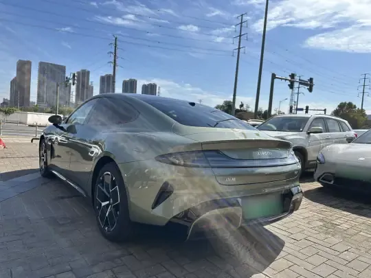 Xiaomi Auto SU7 2024 (5700 км)