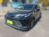 Toyota Sienna 2024 (24800 км)