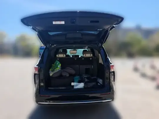 Toyota Sienna 2024 (24800 км)
