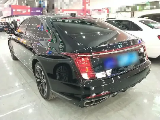 Hongqi H9 2024 (23000 км)