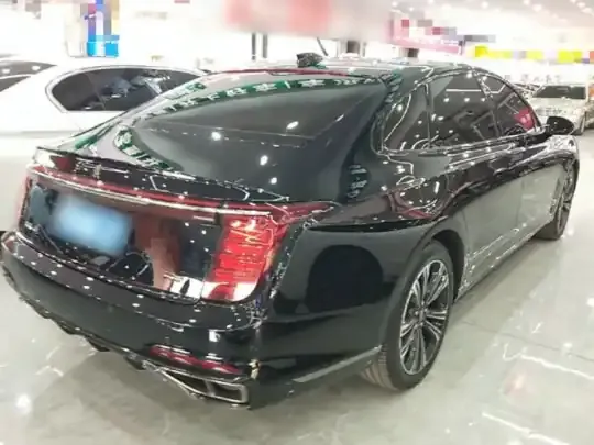 Hongqi H9 2024 (23000 км)