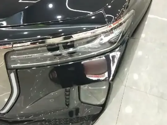 Hongqi H9 2024 (23000 км)