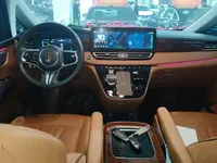 Hongqi HQ9 PHEV 2024 (7400 км)