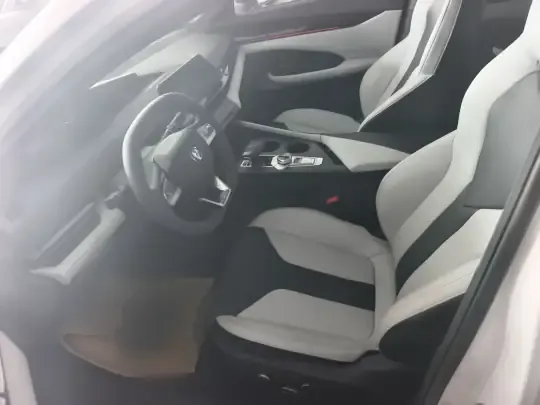 Changan UNI-V iDD 2024 (100 км)