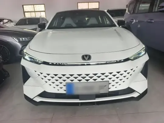 Changan UNI-V iDD 2024 (100 км)