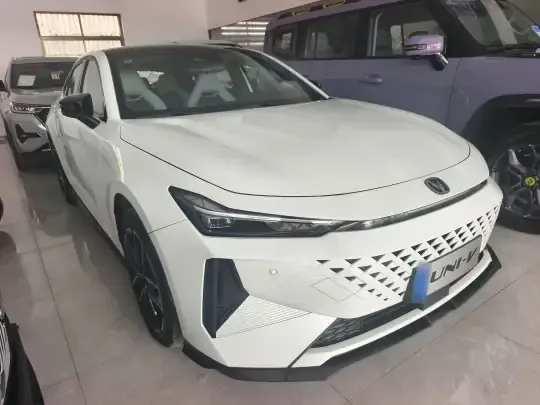 Changan UNI-V iDD 2024 (100 км)