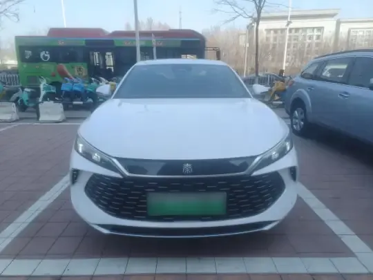 BYD Qin L 2024 (18900 км)