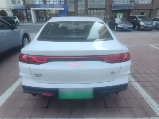 BYD Qin L 2024 (18900 км)