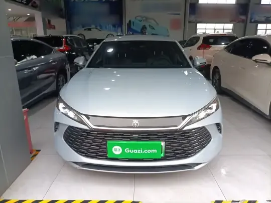 BYD Qin L 2024 (9700 км)