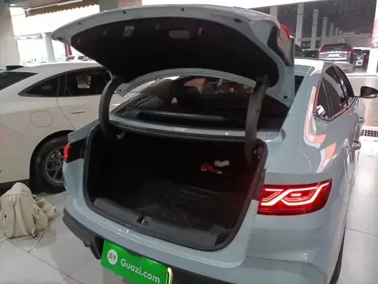 BYD Qin L 2024 (9700 км)