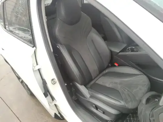 Roewe D5X DMH 2024 (1200 км)