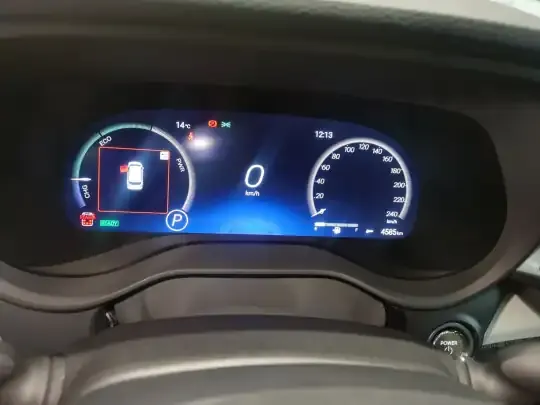 Toyota Granvia 2024 (4500 км)