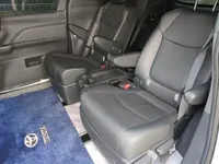 Toyota Granvia 2024 (37900 км)