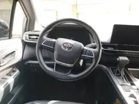 Toyota Granvia 2024 (37900 км)