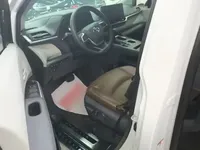 Toyota Granvia 2024 (35600 км)