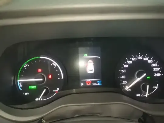 Toyota Granvia 2024 (35600 км)