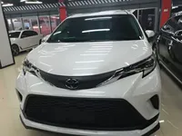 Toyota Granvia 2024 (35600 км)