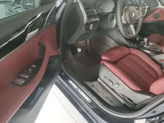 BMW X3 2023 (8200 км)
