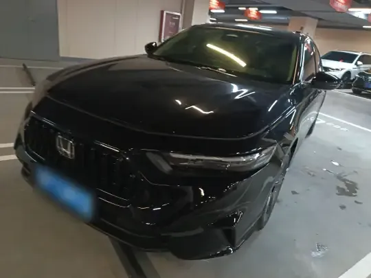 Honda Inspire 2024 (21900 км)