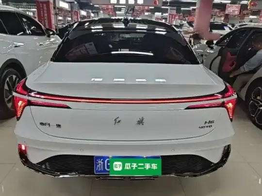 Hongqi H6 2024 (26500 км)