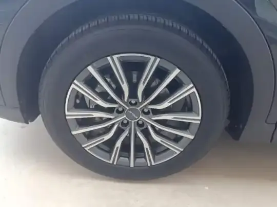 JETOUR X70 PLUS 2024 (5400 км)