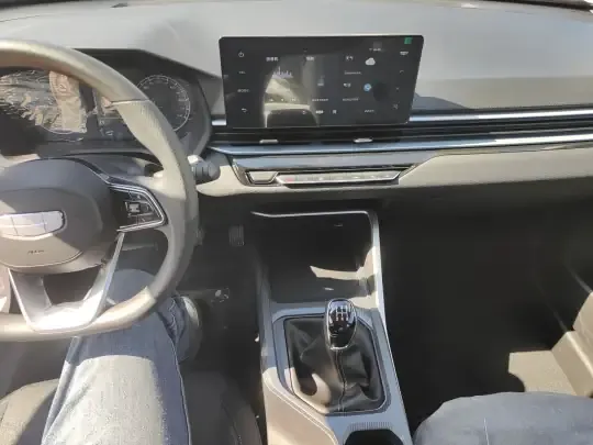 Geely Auto Emgrand 2025 (100 км)