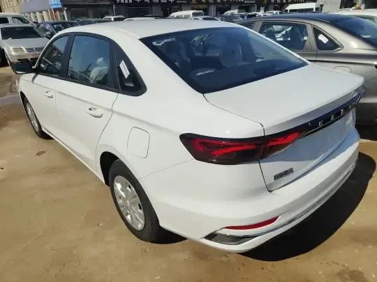 Geely Auto Emgrand 2025 (100 км)