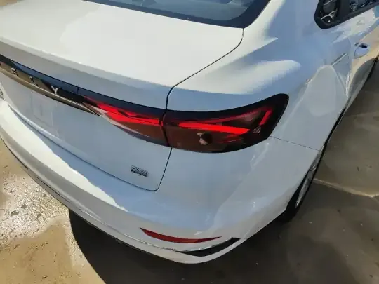 Geely Auto Emgrand 2025 (100 км)