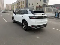 Volkswagen ID,4 X 2025 (15800 км)