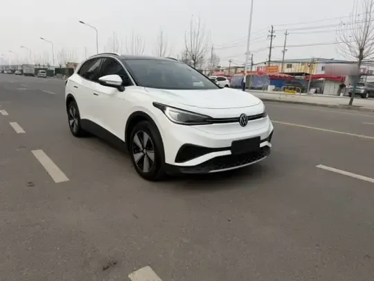 Volkswagen ID,4 X 2025 (15800 км)