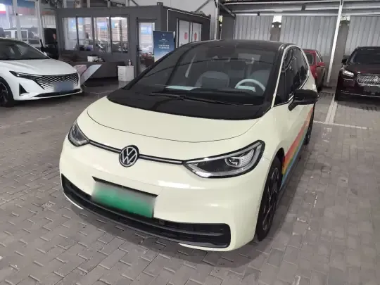 Volkswagen ID,3 2025 (15100 км)