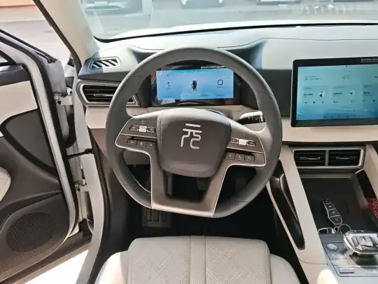 BYD Yuan UP 2024 (3400 км)