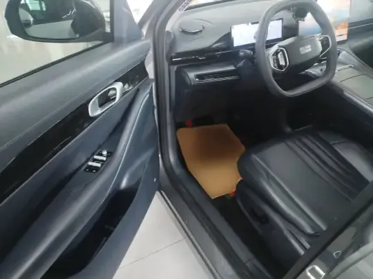 Geely Galaxy E5 2024 (20500 км)