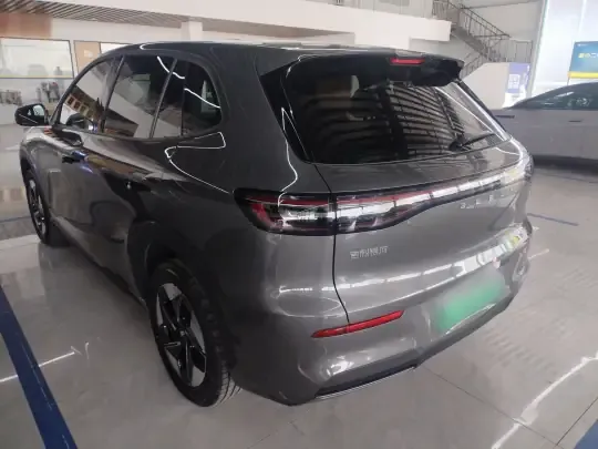 Geely Galaxy E5 2024 (20500 км)