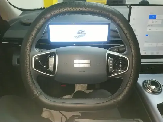 Geely Galaxy E5 2024 (4300 км)